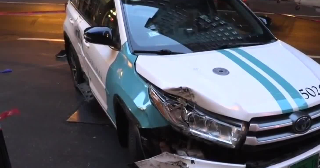Man charged with carjacking, hitting taxi driver with car in the Loop 