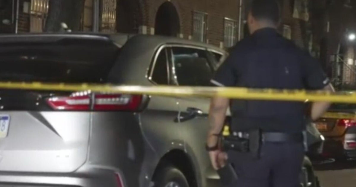 NYPD investigating after off-duty officer carjacked in Bronx, sources say 