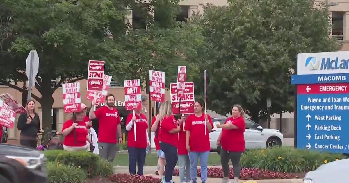 Nurses, support staff begin short-term strike at McLaren Macomb 
