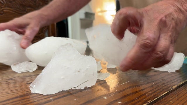 6p-pkg-hudson-ice-chunk-wcco87nq-00-01-1504.jpg 