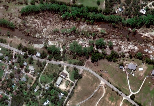 14-downed-trees-after-flood-guadalupe-river-along-state-hwy-39-hunt-texas-usa-08jul2025-wv02.jpg 