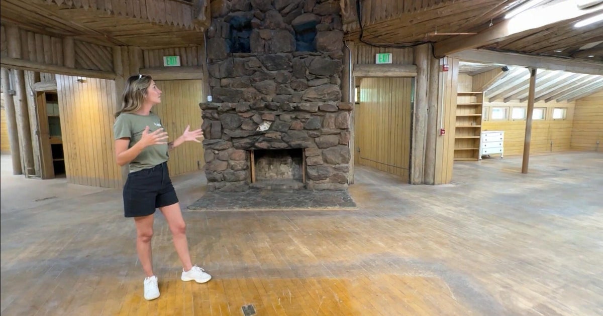 Future of building that contained Buffalo Bill's Museum and Grave's gift shop under consideration 
