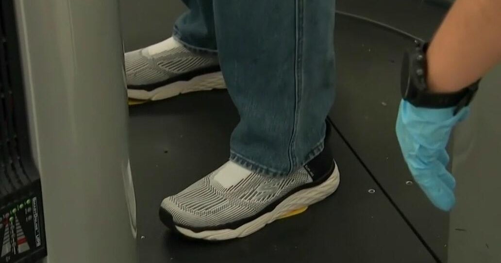 Airport TSA checks no longer require passengers to take their shoes off