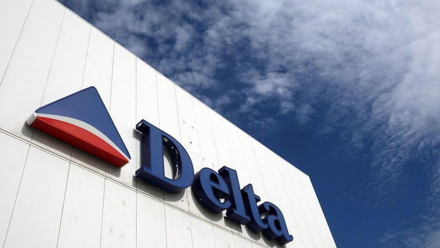                       Delta flight makes emergency landing on small island after engine problem                   