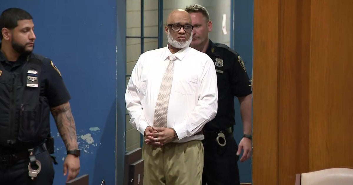 Man convicted in 2022 Queens hammer attack receives maximum sentence 