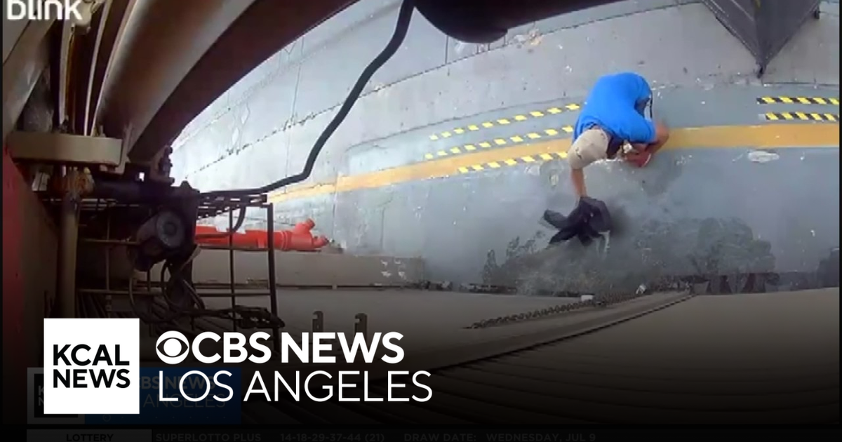 https://assets1.cbsnewsstatic.com/hub/i/r/2025/07/10/4ca15644-96ed-42e6-ac3c-f6faf0531248/thumbnail/1200x630/c301c980344235742b7fc9ff24a76029/63a79b44eba06028af717701dc850605.png