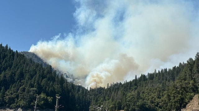 green-fire.jpg 