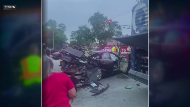west-pullman-pace-bus-crash-2.png 