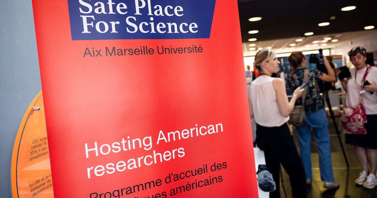 French university courts American researchers seeking "scientific asylum" 