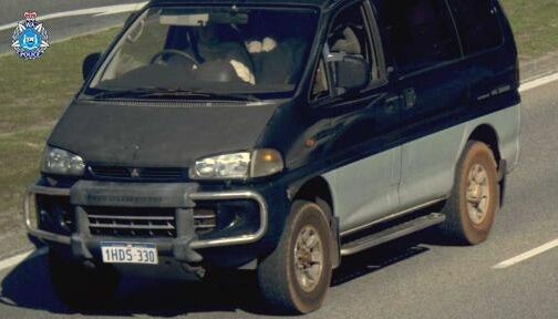 Carolina-Wilga-Australia-van.jpg 