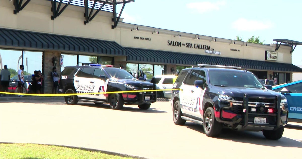 Two dead after apparent murder-suicide at Arlington salon, police say 