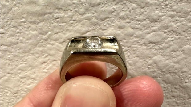 ring2.jpg 