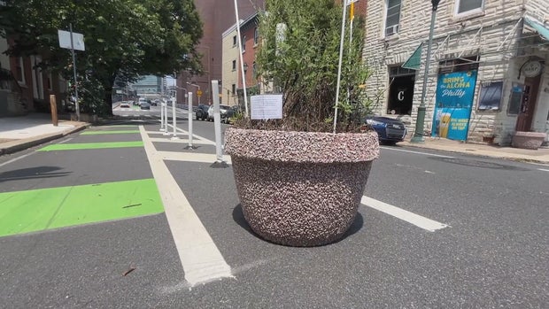 17pkg-rs-philly-bike-action-petition-transfer-frame-1394.jpg 