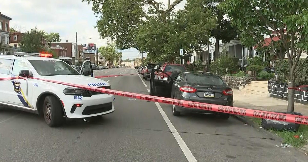 2 teens arrested after man killed during possible attempted carjacking in West Philly 