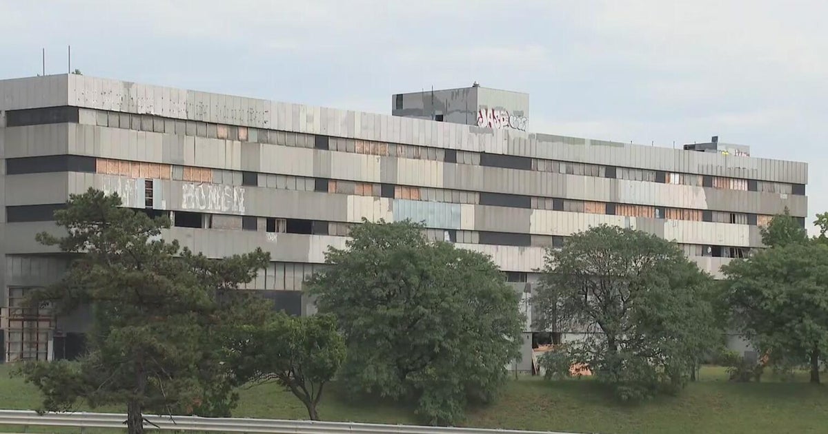 Man dies after falling down elevator shaft at abandoned Detroit hospital 