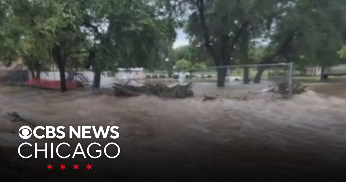 Recovery efforts suspended in Texas as more rain falls - CBS Chicago