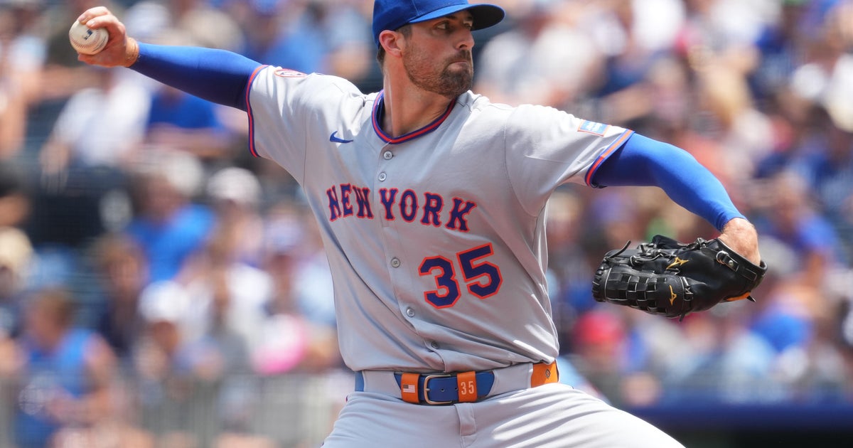Royals beat Mets 3-2 to avoid 3-game sweep 