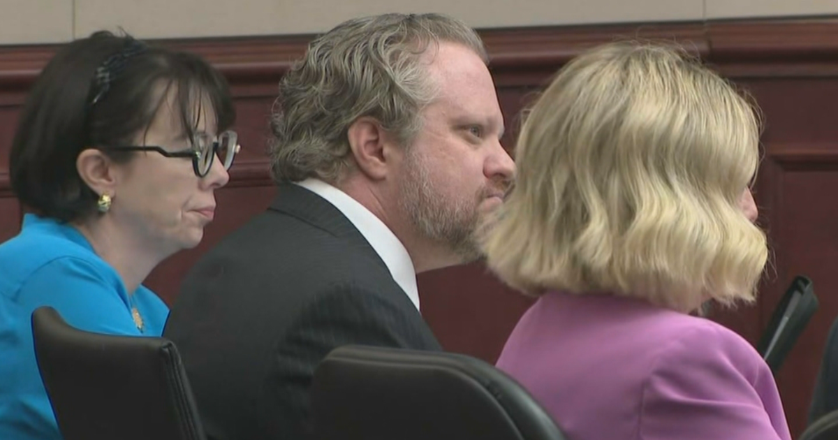 Opening statements held in trial of dentist charged with wife's murder 