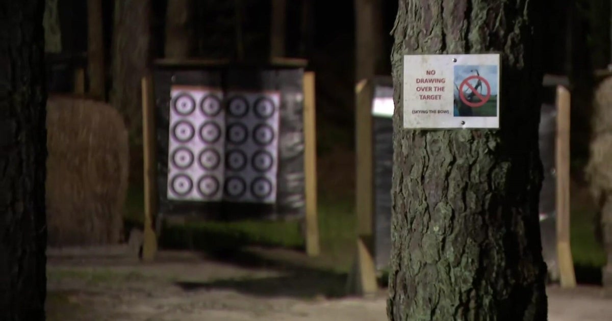 1 dead, 14 hurt after lightning strike at New Jersey archery range 