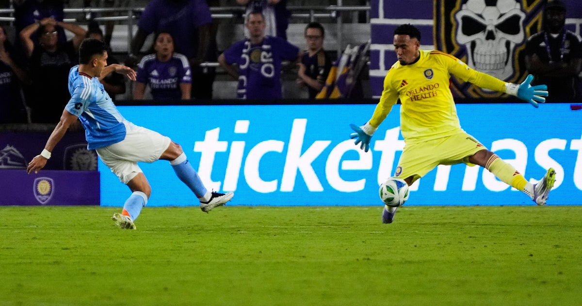 NYCFC beats Orlando, 2-1 as Martínez scores in stoppage time 