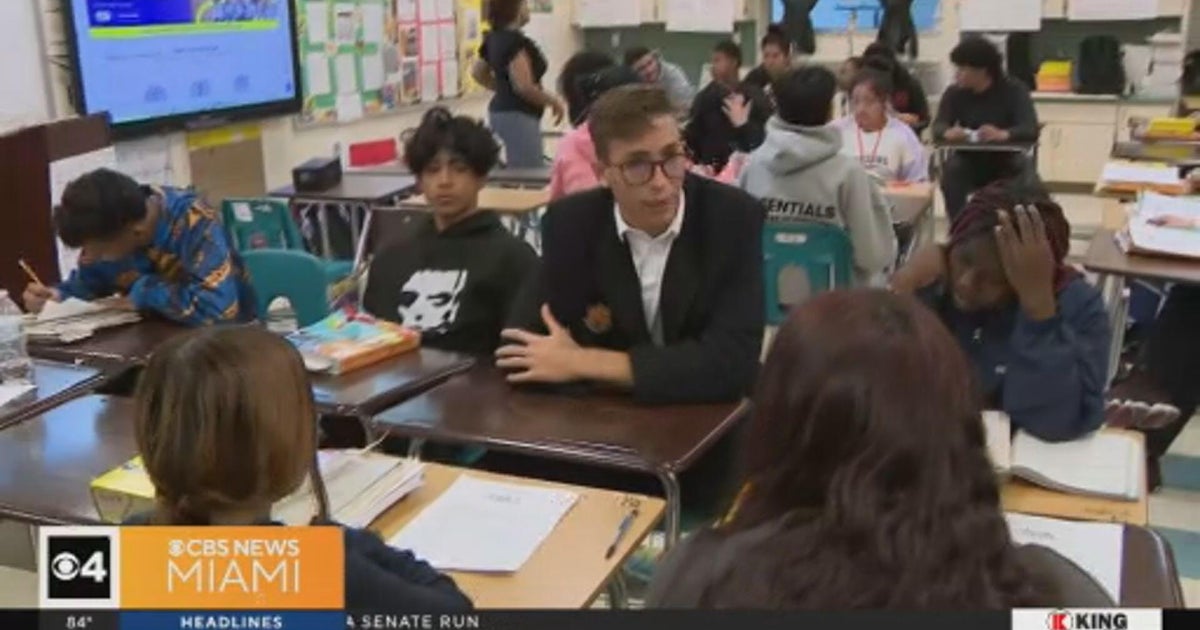 Students Who Shine: Miami Carol City Senior High senior uses his skills to pay it forward