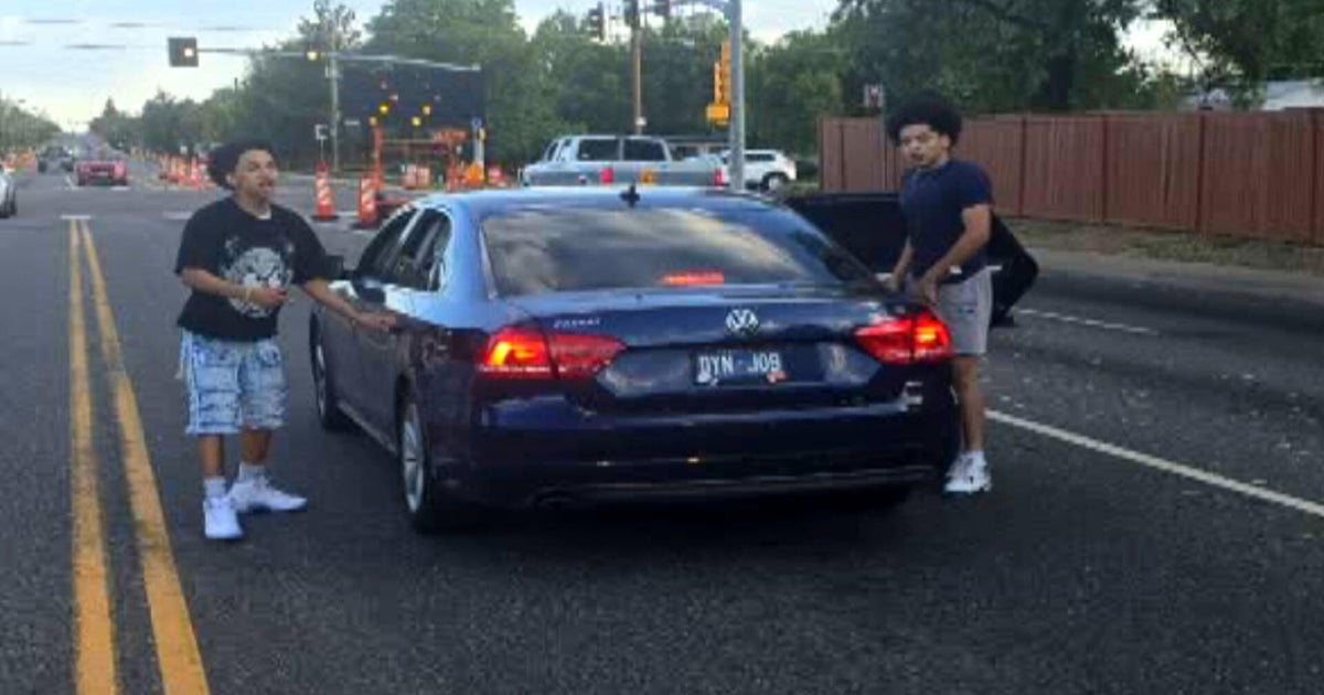 Aurora father beaten with baseball bat in road rage attack 