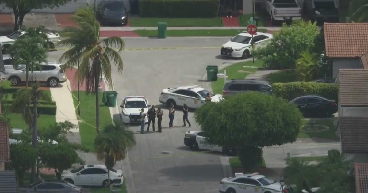 Deadly shooting investigation underway near Sweetwater