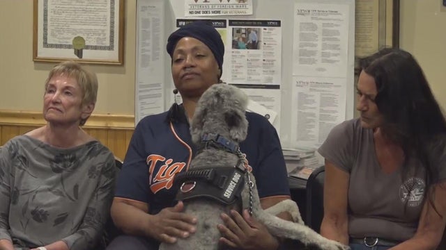 yvonne-allen-service-dog.jpg 