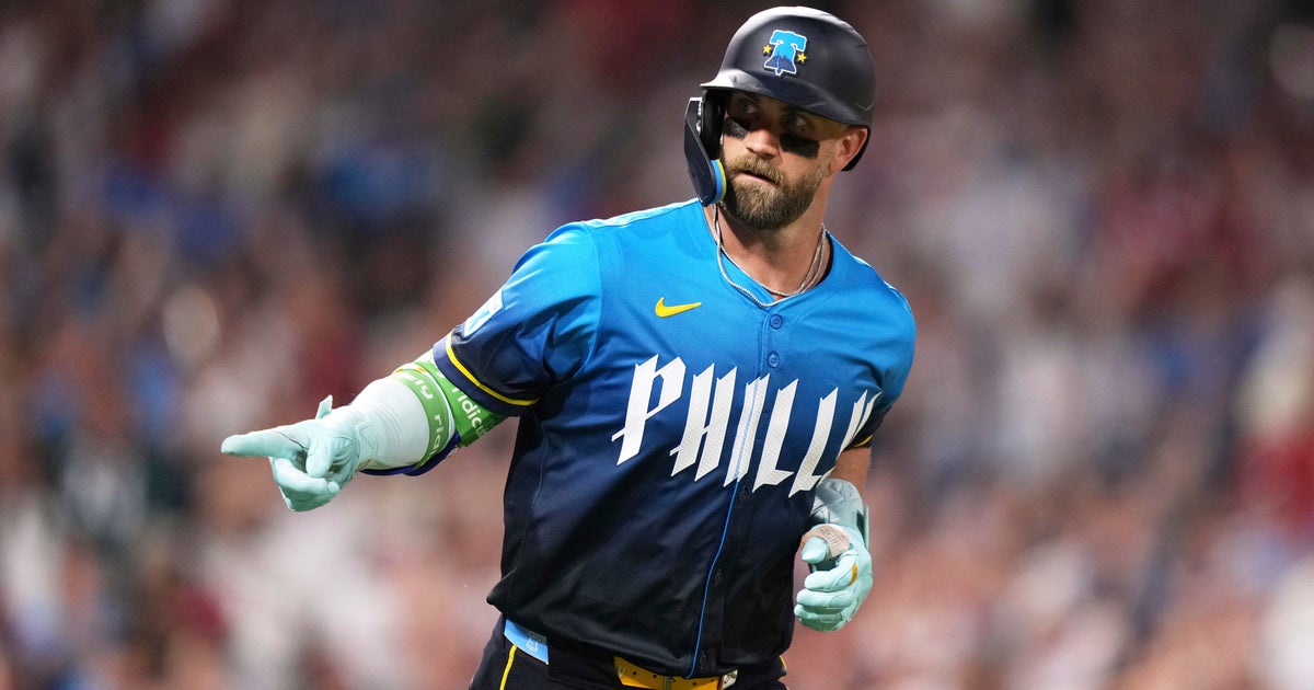 Ward's go-ahead homer leads Angels past Phillies 6-5 