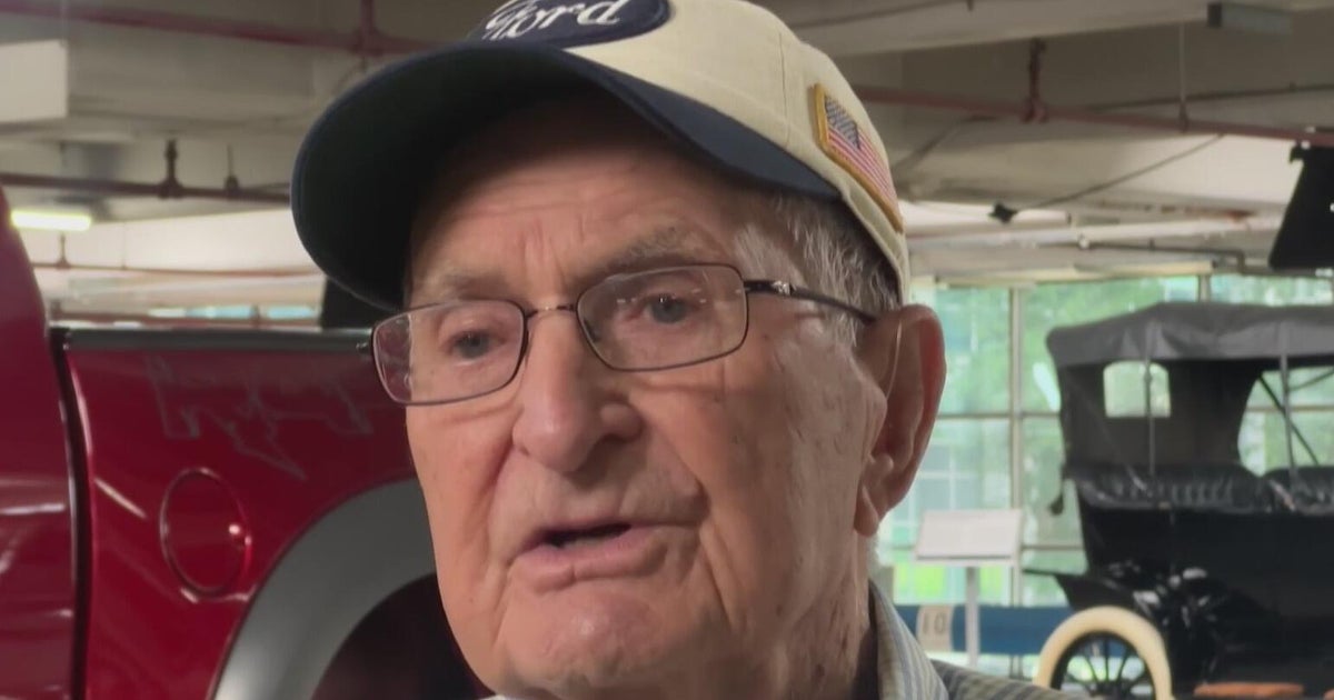 World War II veteran receives special tour of Ford's Heritage Fleet of cars 