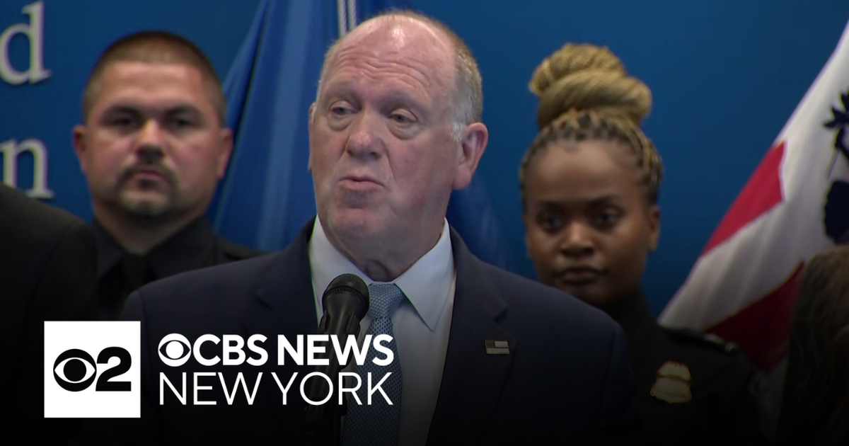 Border czar Tom Homan calls for ICE to flood NYC - CBS New York