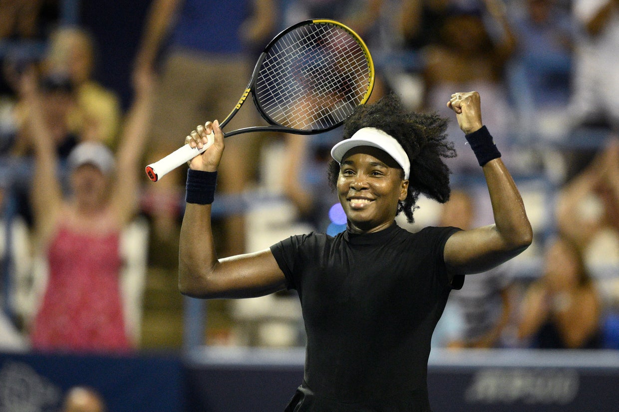 Venus Williams becomes second-oldest woman to win tour-level tennis ...