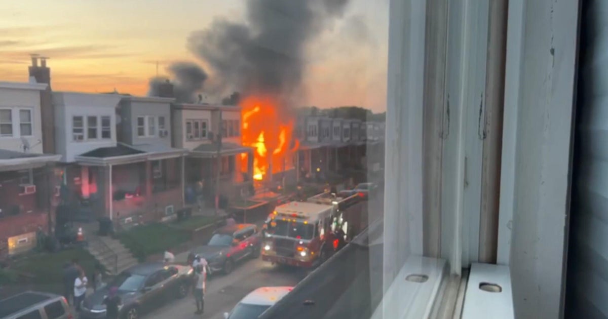 1 dead, 2 children hospitalized after rowhome fire in Mayfair 
