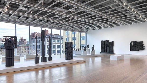 louise-nevelson-at-whitney-museum.jpg 