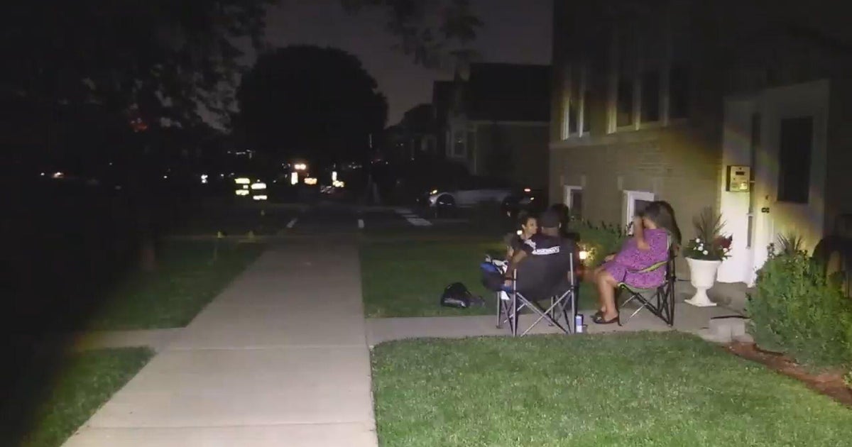 Transformer failure causes overnight power outage on Northwest Side 