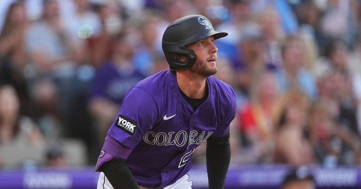 Yankees acquire Ryan McMahon from Rockies, source says 