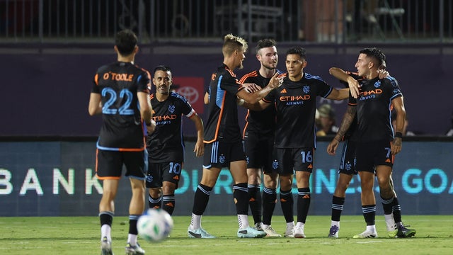 Alonso Martínez #16 of New York City celebrates with teammates after scoring a goal against FC Dallas during the second half at Toyota Stadium on July 25, 2025 in Frisco, Texas. 