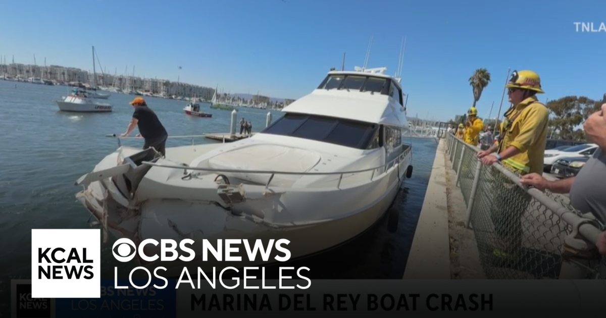No injuries after boat slams into wall in Marina del Rey - CBS Los Angeles
