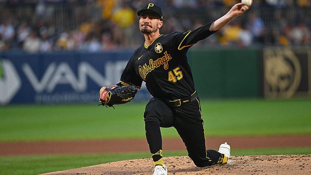 Arizona Diamondbacks v Pittsburgh Pirates 