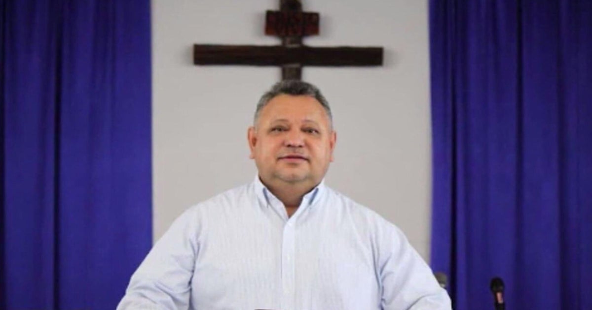 Community demands release of Maryland pastor who was arrested by ICE 