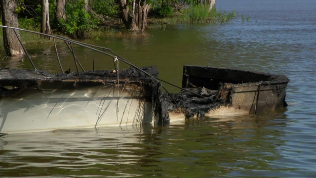 10p-pkg-prescott-boat-explosion-wcco8cpa.jpg 