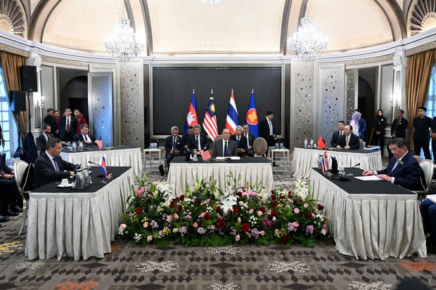 Thai, Cambodian leaders agree on