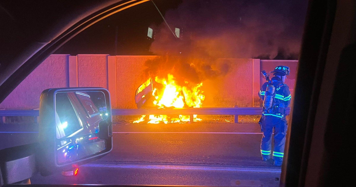 1 killed in crash that ignited car fire on I-25 in Denver metro area 