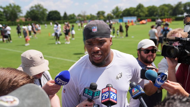 Eagles Camp Football 
