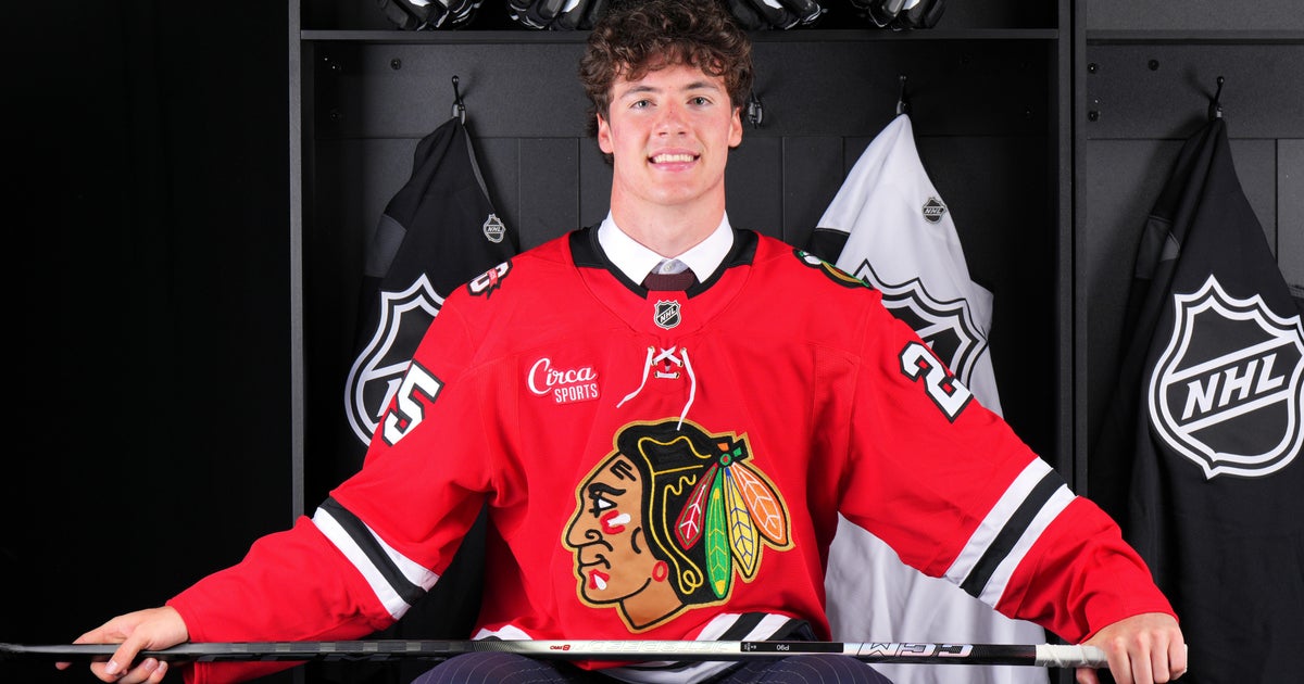 Edina's two-sport star has chosen his future: hockey 