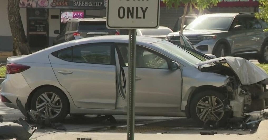 3 detained after suspected armed carjacking, Miami Police say – CBS News