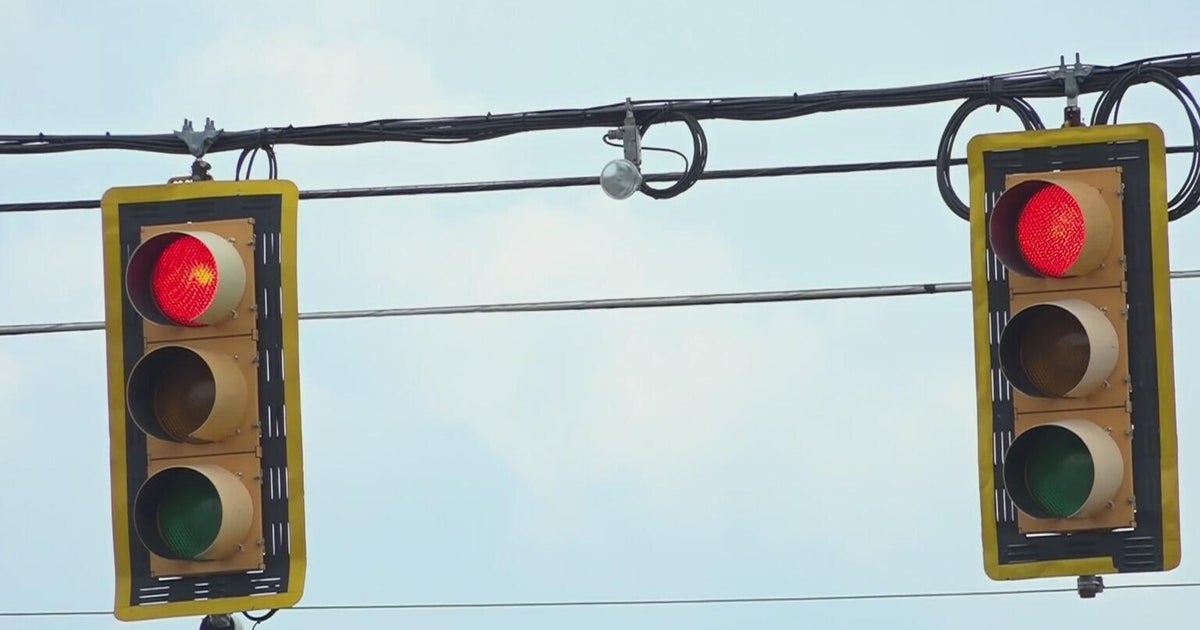 Traffic lights at Route 51-Interstate 70 interchange lead to complaints 