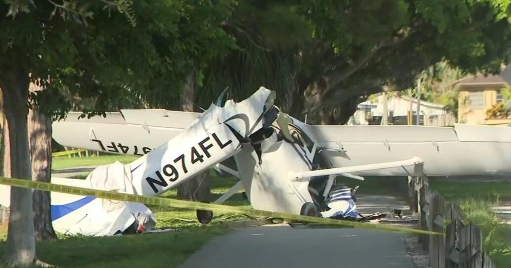Seven people, including 4 children, hospitalized after Lake Worth plane crash