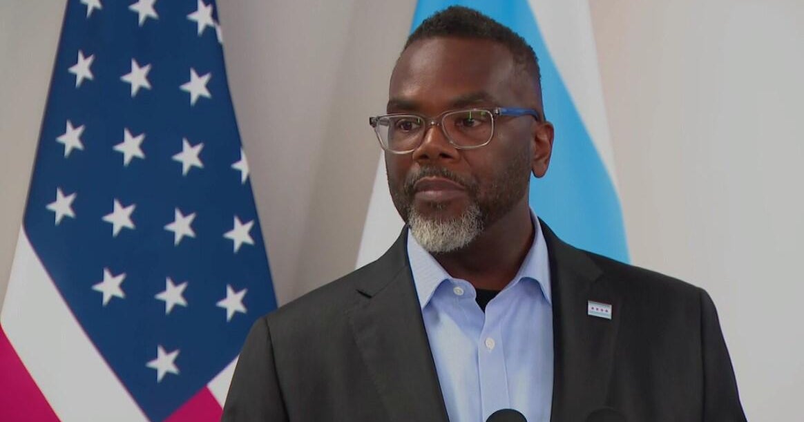 Mayor weighing corporate head tax, social media ad tax to balance budget 