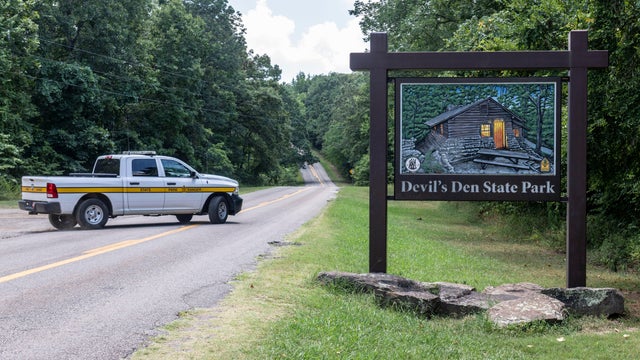 Arkansas Hikers Killed 